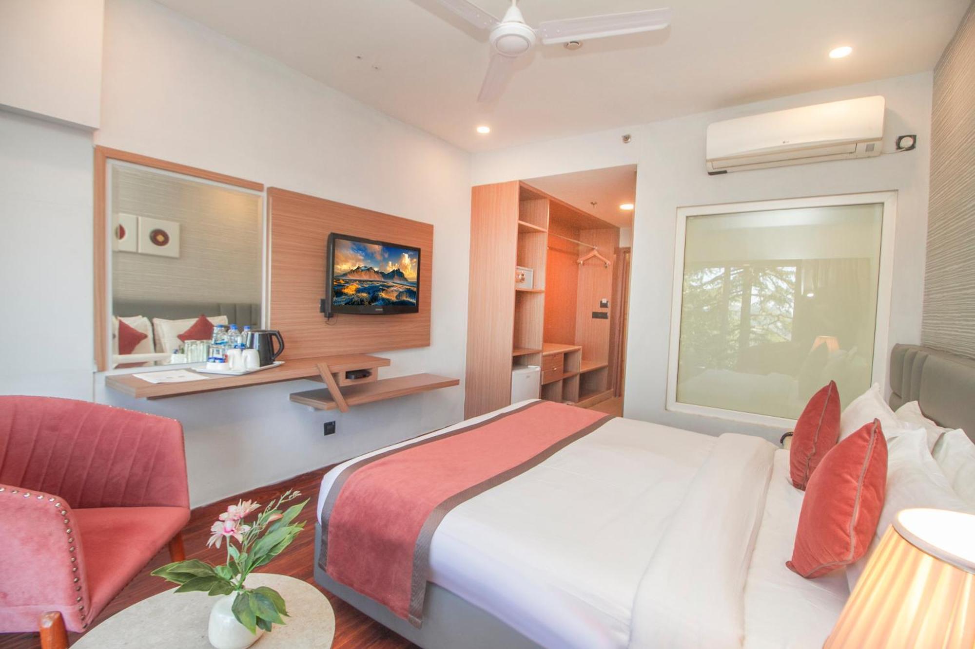 Amritara Surya, Mcleodganj, Dharamshala Hotel Ngoại thất bức ảnh